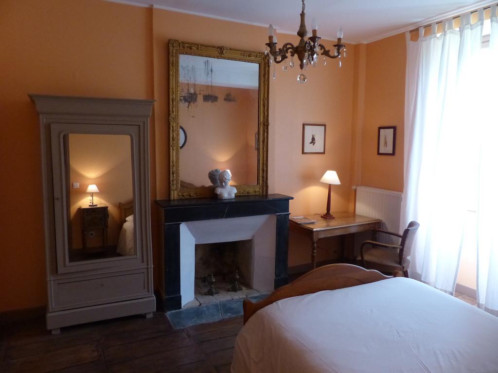 Le Domaine De Panissac Bed and Breakfast Berneuil  Kamer foto