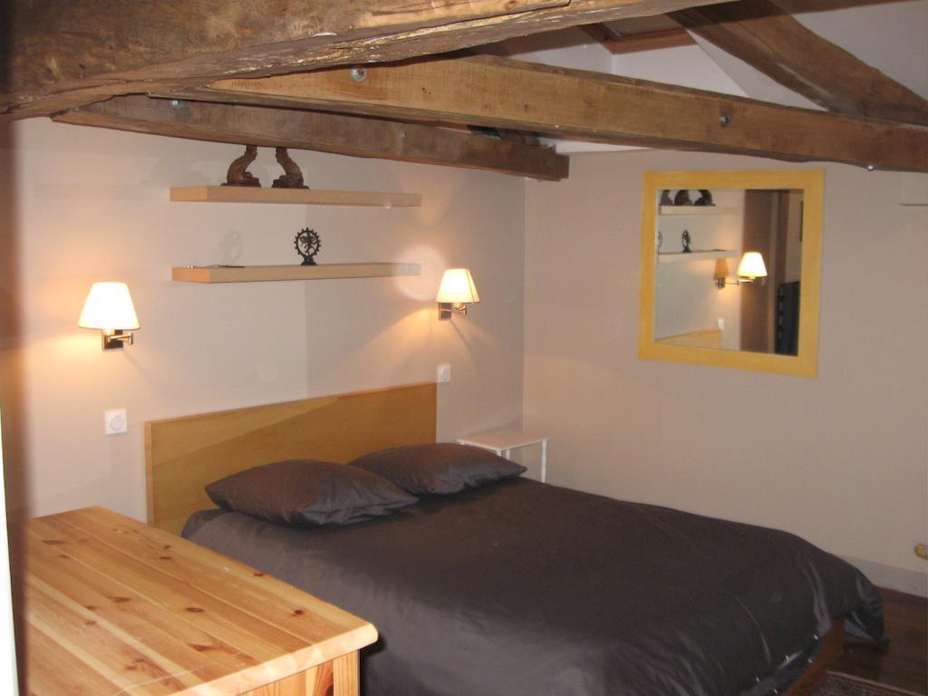 Le Domaine De Panissac Bed and Breakfast Berneuil  Buitenkant foto